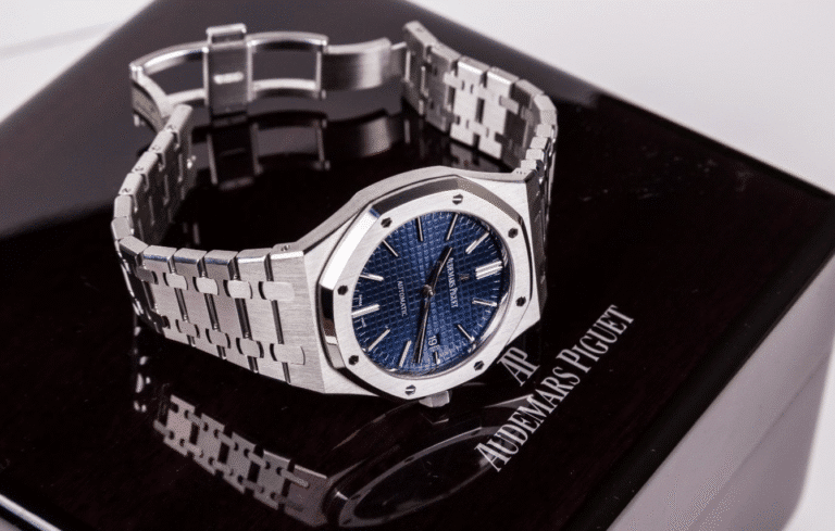 ลงทุนในเรือนเวลา Audemars Piguet ที่มีมูลค่า